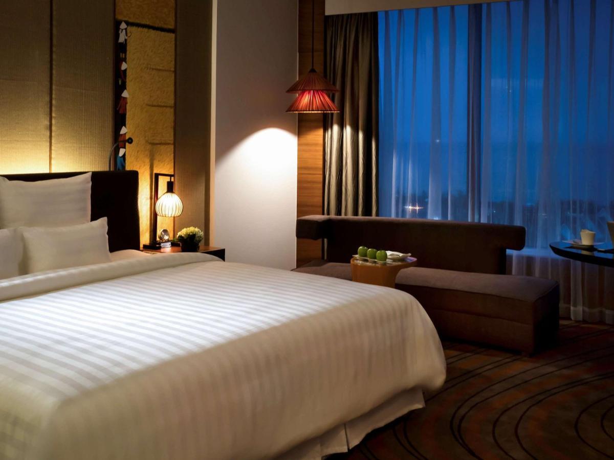 होटल Pullman 5*